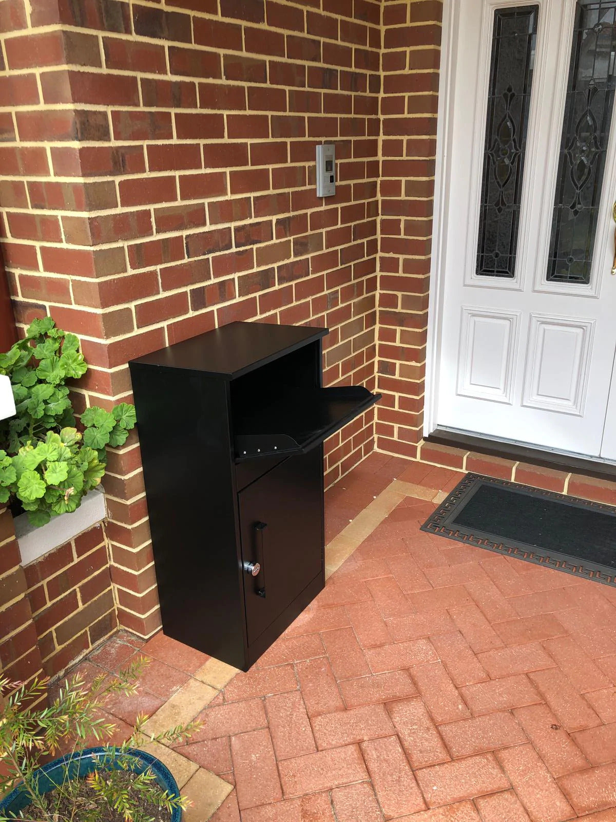 Black Swan Freestanding Large Parcel and Mail Letterbox - Large Parcel Mail Letterbox - black-swan-large-parcel-mail-letterbox - HandyBox